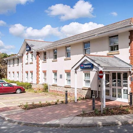 Travelodge Plymouth Roborough Exterior photo