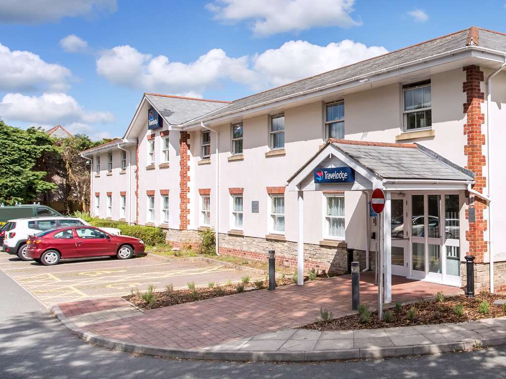 Travelodge Plymouth Roborough Exterior photo